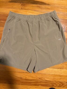 DSG Men's Athletic Shorts in Olive Taupe